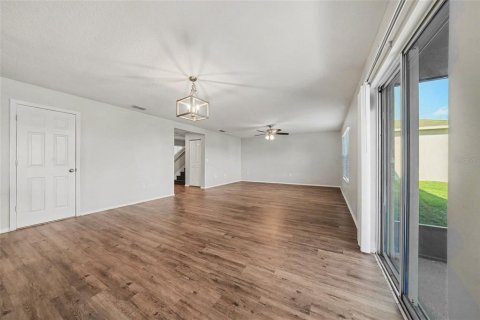 Villa ou maison à vendre à Clermont, Floride: 4 chambres, 202.16 m2 № 2427504 - photo 12