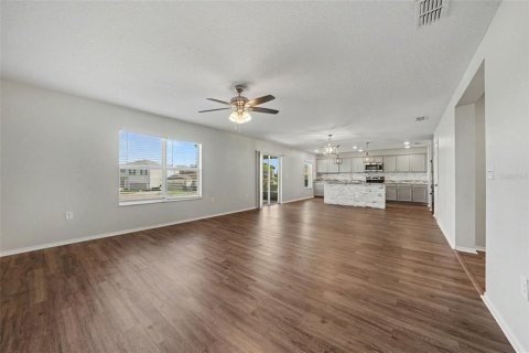 Villa ou maison à vendre à Clermont, Floride: 4 chambres, 202.16 m2 № 2427504 - photo 11