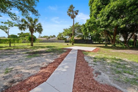 Villa ou maison à vendre à Deerfield Beach, Floride: 3 chambres, 99.13 m2 № 1944768 - photo 20