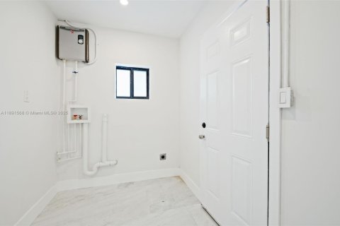 Villa ou maison à vendre à Deerfield Beach, Floride: 3 chambres, 99.13 m2 № 1944768 - photo 19