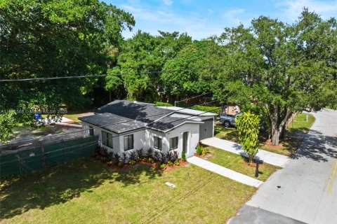 Villa ou maison à vendre à Deerfield Beach, Floride: 3 chambres, 99.13 m2 № 1944768 - photo 30