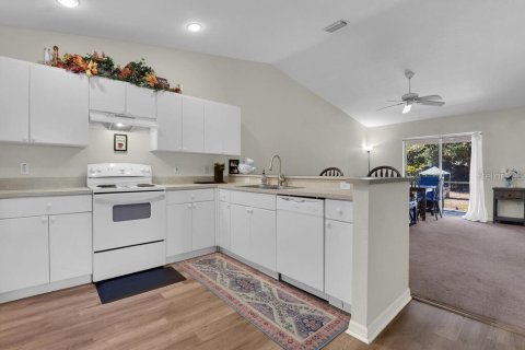 Immobilier commercial à vendre à Cape Coral, Floride: 6 chambres, 221.29 m2 № 2415287 - photo 23