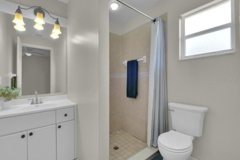 Immobilier commercial à vendre à Cape Coral, Floride: 6 chambres, 221.29 m2 № 2415287 - photo 15