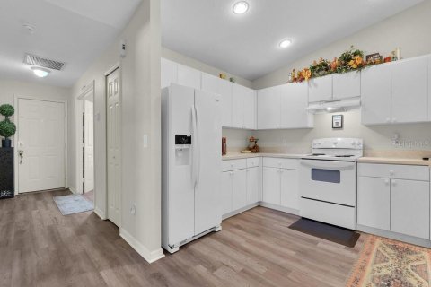 Immobilier commercial à vendre à Cape Coral, Floride: 6 chambres, 221.29 m2 № 2415287 - photo 24