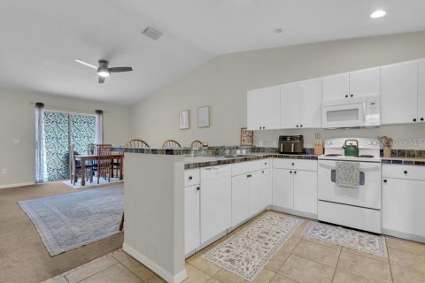 Immobilier commercial à vendre à Cape Coral, Floride: 6 chambres, 221.29 m2 № 2415287 - photo 5