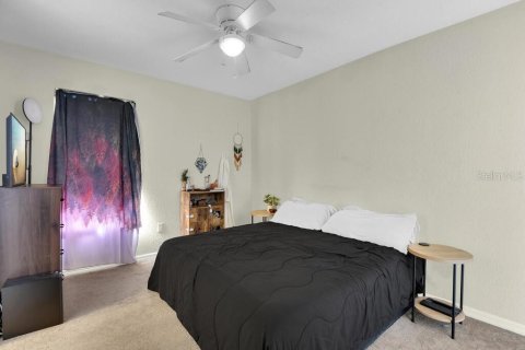 Immobilier commercial à vendre à Cape Coral, Floride: 6 chambres, 221.29 m2 № 2415287 - photo 8