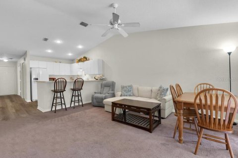 Immobilier commercial à vendre à Cape Coral, Floride: 6 chambres, 221.29 m2 № 2415287 - photo 22