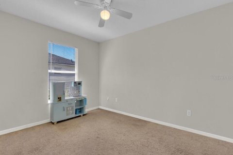 Immobilier commercial à vendre à Cape Coral, Floride: 6 chambres, 221.29 m2 № 2415287 - photo 16