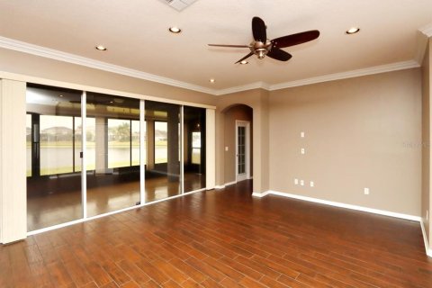House in Riverview, Florida 4 bedrooms, 320.79 sq.m. № 2121970 - photo 12
