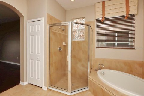House in Riverview, Florida 4 bedrooms, 320.79 sq.m. № 2121970 - photo 6