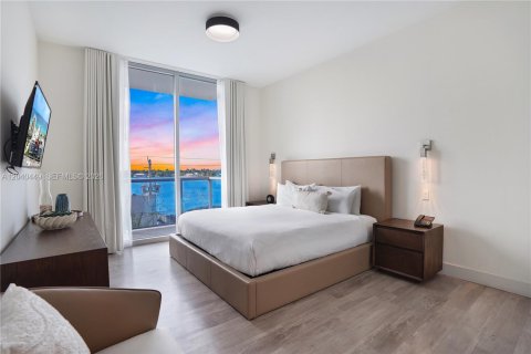 Condo in Hollywood, Florida, 2 bedrooms  № 2086775 - photo 3
