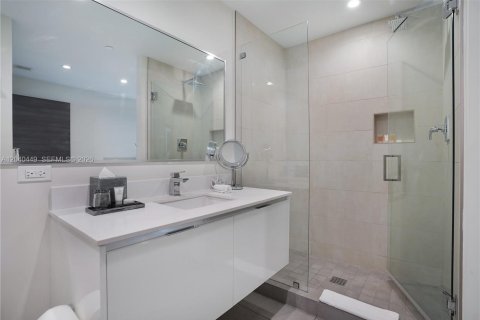 Condo in Hollywood, Florida, 2 bedrooms  № 2086775 - photo 7