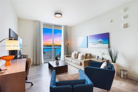 Condo in Hollywood, Florida, 2 bedrooms  № 2086775 - photo 21