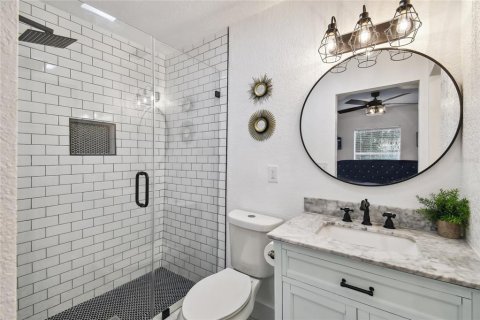 Casa en venta en Tampa, Florida, 3 dormitorios, 91.79 m2 № 2410001 - foto 18