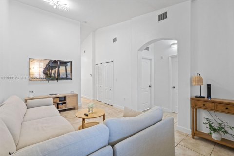 Condo in Homestead, Florida, 3 bedrooms  № 1991881 - photo 7