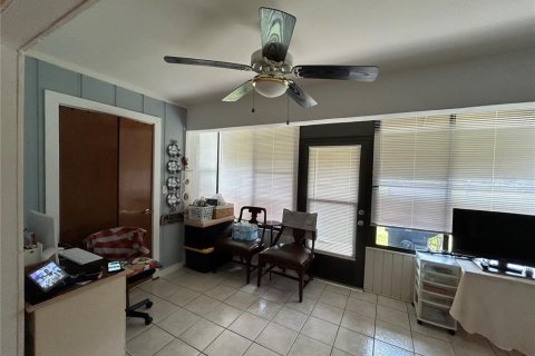 Condo in Orange City, Florida, 2 bedrooms  № 1775085 - photo 17
