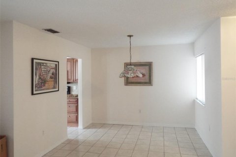 Condo in Orange City, Florida, 2 bedrooms  № 1775085 - photo 3