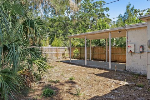 House in Saint Petersburg, Florida 3 bedrooms, 76.37 sq.m. № 1725471 - photo 19