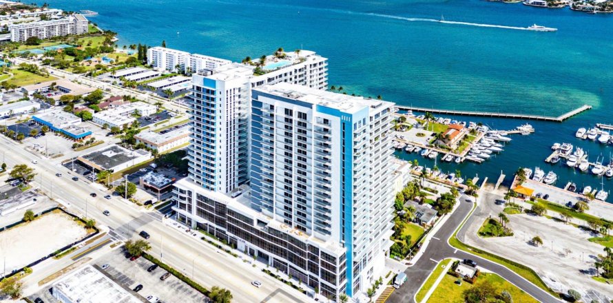 Condo à Lake Park, Floride, 2 chambres  № 2190819