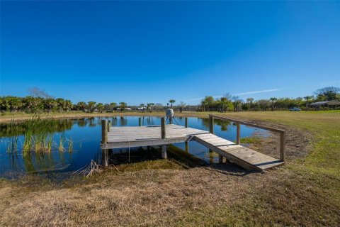 Casa en venta en Mims, Florida, 4 dormitorios, 205.13 m2 № 2143748 - foto 26