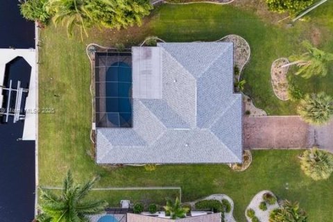 Casa en venta en Cape Coral, Florida, 3 dormitorios, 150.13 m2 № 1949145 - foto 5