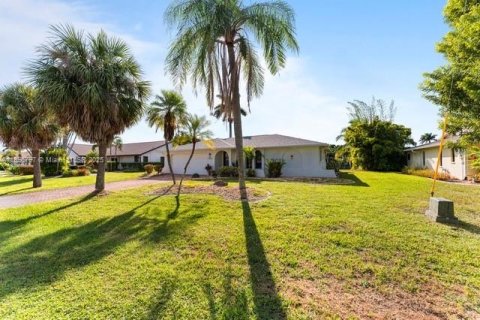 Casa en venta en Cape Coral, Florida, 3 dormitorios, 150.13 m2 № 1949145 - foto 16