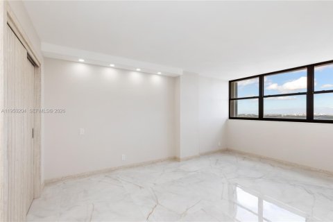 Condominio en venta en Hollywood, Florida, 2 dormitorios, 99.41 m2 № 2241533 - foto 19