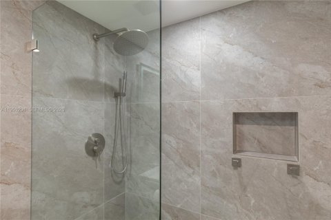 Condominio en venta en Hollywood, Florida, 2 dormitorios, 99.41 m2 № 2241533 - foto 27