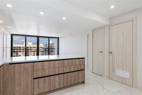 Condominio en venta en Hollywood, Florida, 2 dormitorios, 99.41 m2 № 2241533 - foto 7