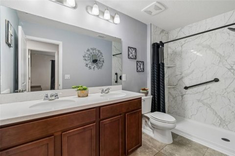 Купить виллу или дом в Ривервью, Флорида 9 комнат, 276.85м2, № 2147549 - фото 21
