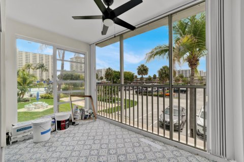 Copropriété à louer à Pompano Beach, Floride: 2 chambres, 102.19 m2 № 2085923 - photo 10