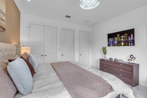 Villa ou maison à vendre à North Miami, Floride: 5 chambres, 456.99 m2 № 1956724 - photo 26