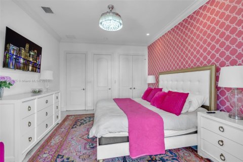 Villa ou maison à vendre à North Miami, Floride: 5 chambres, 456.99 m2 № 1956724 - photo 30