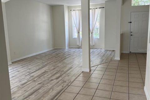 House in Winter Garden, Florida 4 bedrooms, 209.77 sq.m. № 2102303 - photo 13