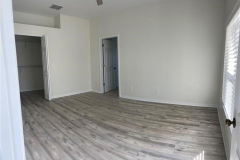 House in Winter Garden, Florida 4 bedrooms, 209.77 sq.m. № 2102303 - photo 6
