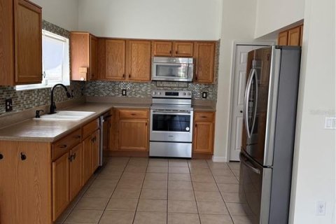 House in Winter Garden, Florida 4 bedrooms, 209.77 sq.m. № 2102303 - photo 11