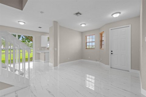 Adosado en alquiler en Homestead, Florida, 4 dormitorios, 146.79 m2 № 1946236 - foto 8