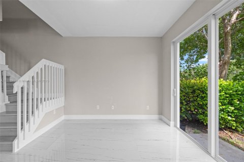 Adosado en alquiler en Homestead, Florida, 4 dormitorios, 146.79 m2 № 1946236 - foto 12