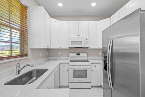 Adosado en alquiler en Homestead, Florida, 4 dormitorios, 146.79 m2 № 1946236 - foto 15