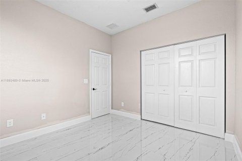 Adosado en alquiler en Homestead, Florida, 4 dormitorios, 146.79 m2 № 1946236 - foto 27