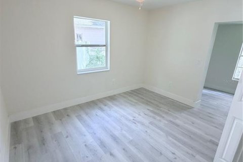 Villa ou maison à vendre à Tampa, Floride: 3 chambres, 211.35 m2 № 2318382 - photo 24