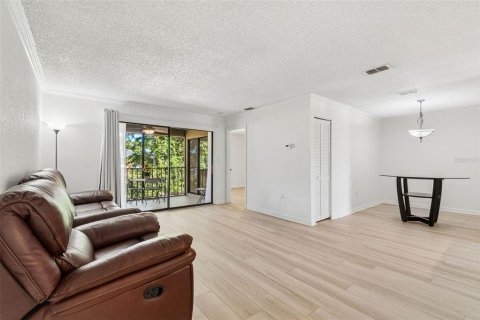 Copropriété à louer à Largo, Floride: 3 chambres, 107.3 m2 № 2157006 - photo 4