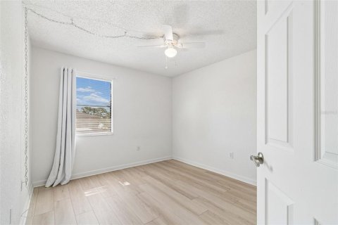 Copropriété à louer à Largo, Floride: 3 chambres, 107.3 m2 № 2157006 - photo 28