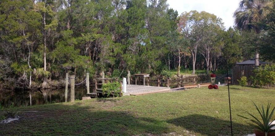 Villa ou maison à Yankeetown, Floride 2 chambres, 135.82 m2 № 1916052