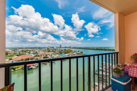 Condominio en venta en Clearwater, Florida, 2 dormitorios, 89.74 m2 № 1787314 - foto 24