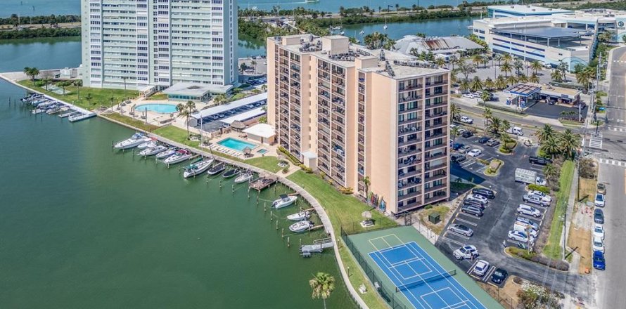 Condo in Clearwater, Florida, 2 bedrooms № 1787314