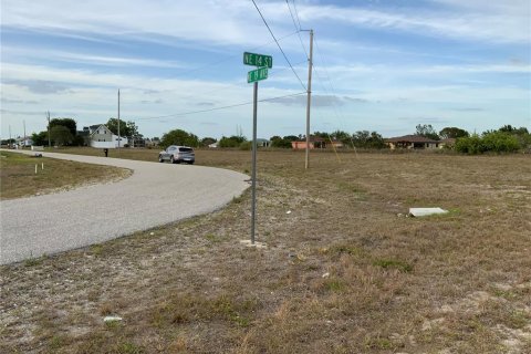 Land in Cape Coral, Florida № 362395 - photo 7