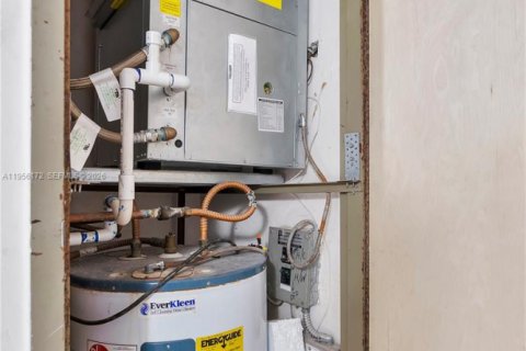 Купить кондоминиум в Форт-Лодердейл, Флорида 2 спальни, 134.71м2, № 2010736 - фото 30