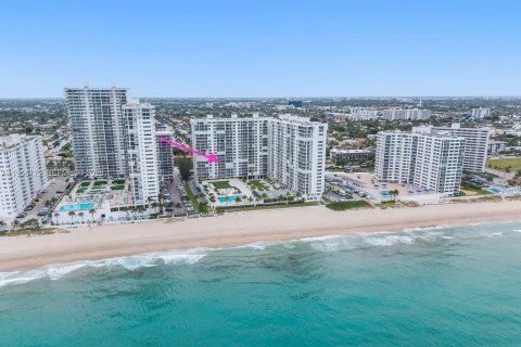 Кондоминиум с 2 спальнями в Форт-Лодердейл, Флорида № 2010736