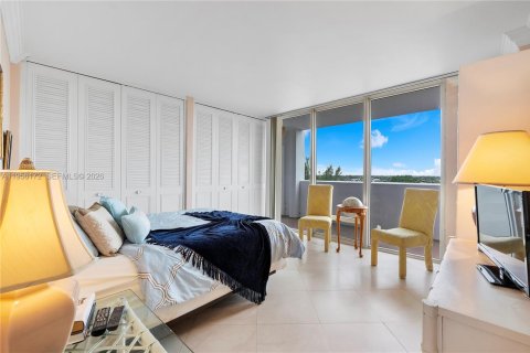Купить кондоминиум в Форт-Лодердейл, Флорида 2 спальни, 134.71м2, № 2010736 - фото 10